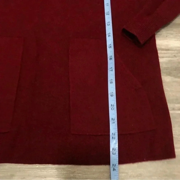 J Crew Merino Wool Burgundy Tunic Sweater Size S
Front pockets Knit‎ - Picture 4 of 8